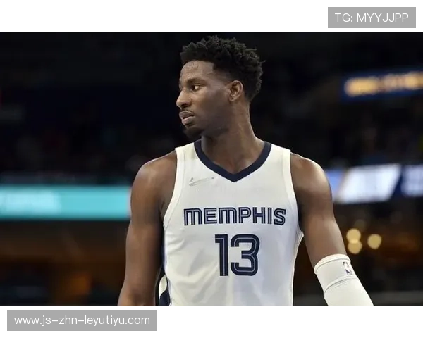 灰熊小贾伦盖帽展示禁区威严