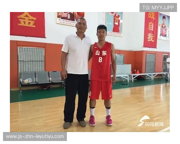 体育的“传承”：儿子穿上父亲当年的号码